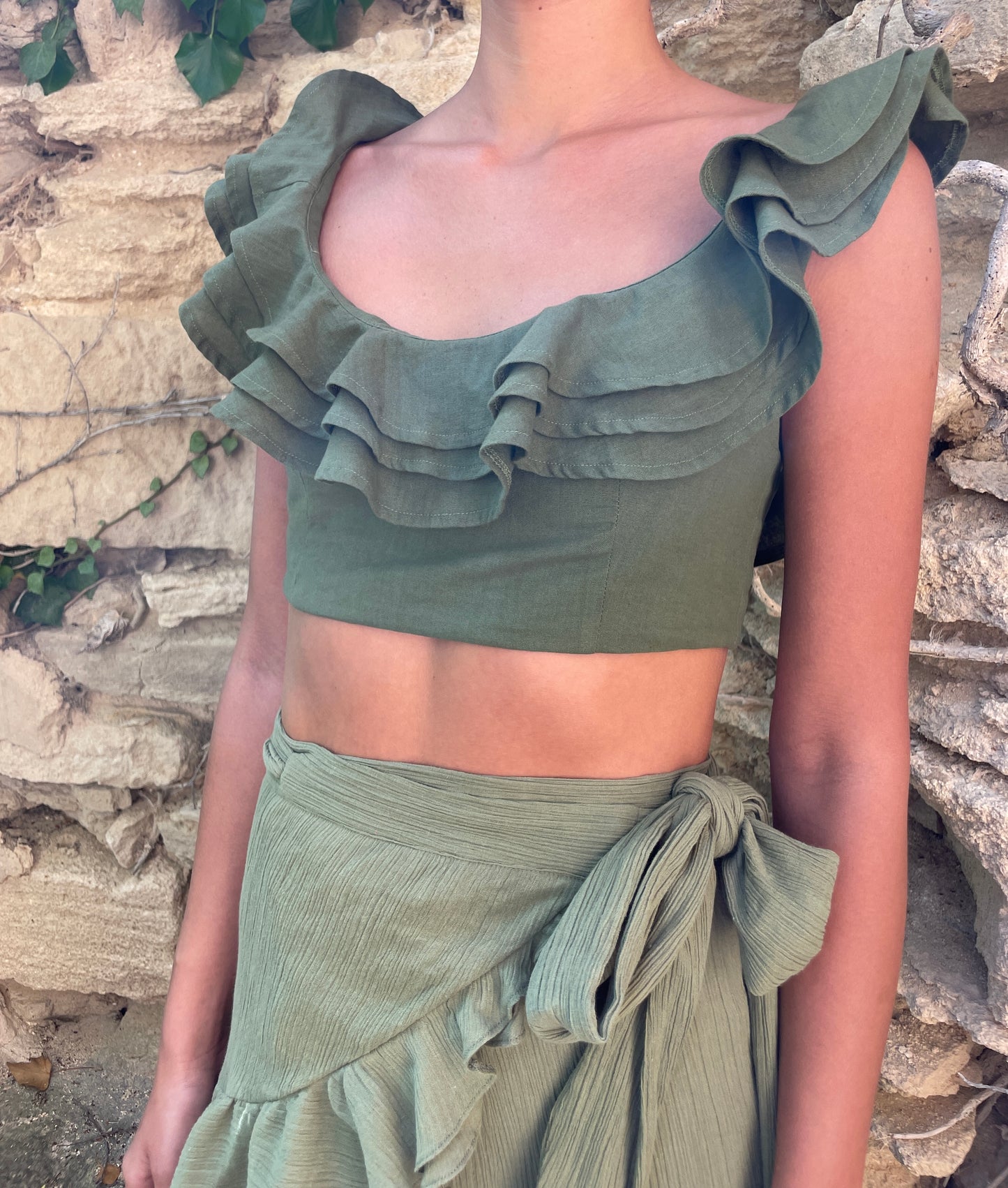 Montana top in olive